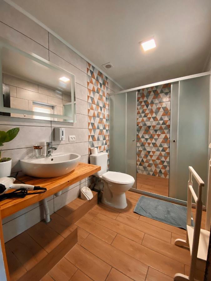 Karpats'Kyi Kalejdoskop Hotel สลาฟสเก ภายนอก รูปภาพ